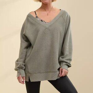 Aerie Heather Over Sized Gray V-Neck Sweater size L